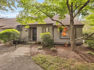 479 Heritage Vlg #B, Southbury, CT 06488
