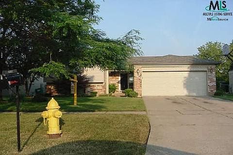 1st image of 46457 Plum Grove Dr