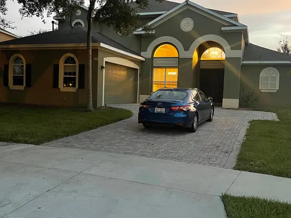 2690 Valiant Dr, Clermont, FL 34711
