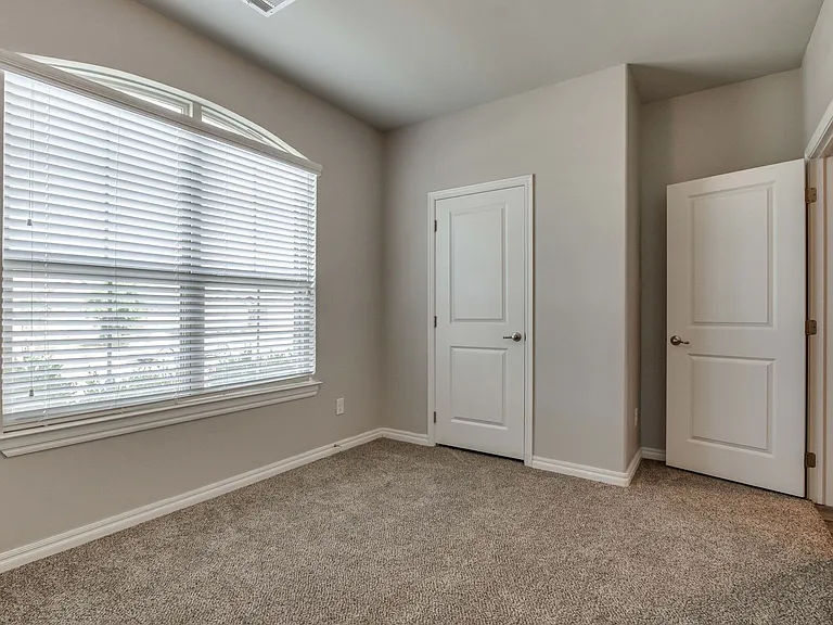 14816 Slippery Falls Cir — Photo 32