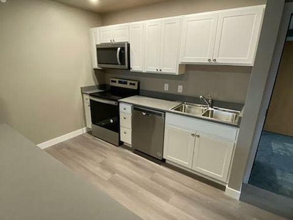 3rd image of 1900 Heritage Way #7