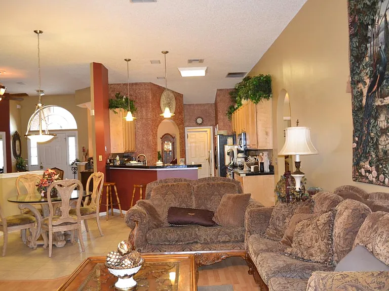 13774 Danforth Dr S — Photo 32