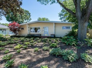 2816 8th St, East Moline, IL 61244