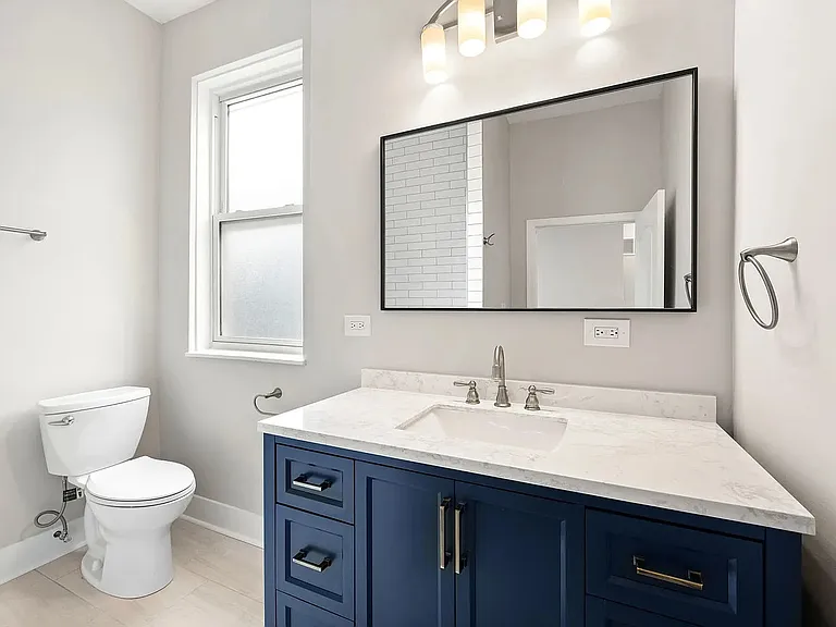 2756 W Monroe St #CH — Photo 11