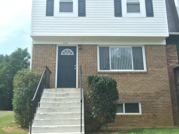 1101 Thomas Jefferson Pl, Fredericksburg, VA 22405