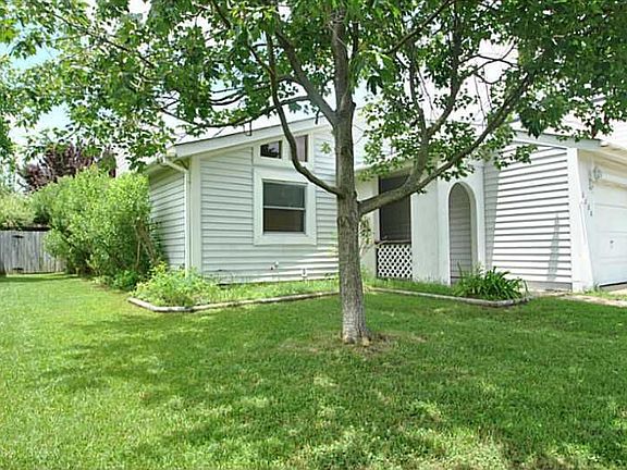 2nd image of 3208 Tiverton Dr