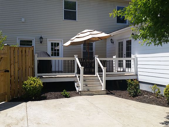 2nd image of 302 Country Club Dr SW