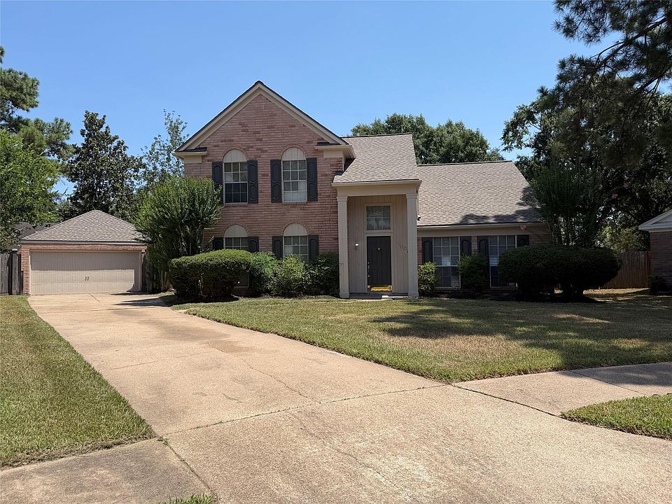 1st image of 16006 Maple Acres Ct