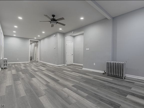 5th image of 89 Sheridan St