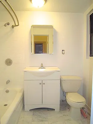 Rented by City Connections Realty | media 26