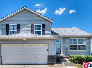 7906 Bauman Ave, Omaha, NE 68122
