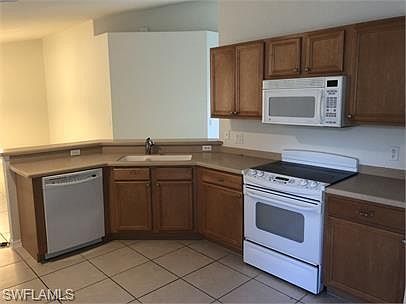3rd image of 10344 Whispering Palms Dr #1905