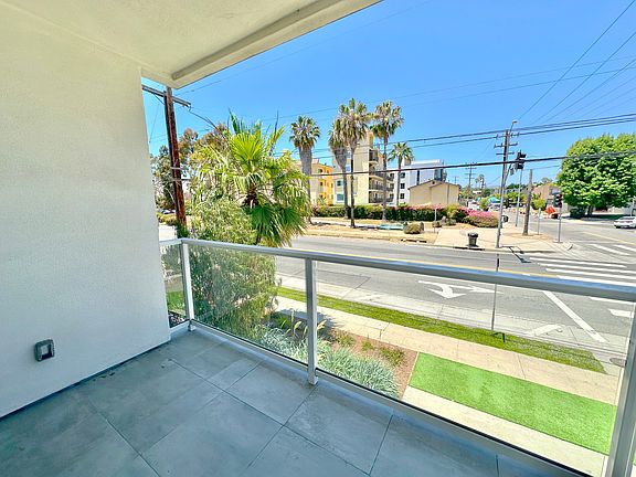 5th image of 11500 Culver Blvd APT 200