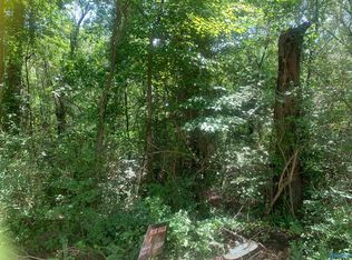 1 Brewer St SE, Hartselle, AL 35640