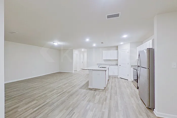 21617 Yosemite Blvd — Photo 4