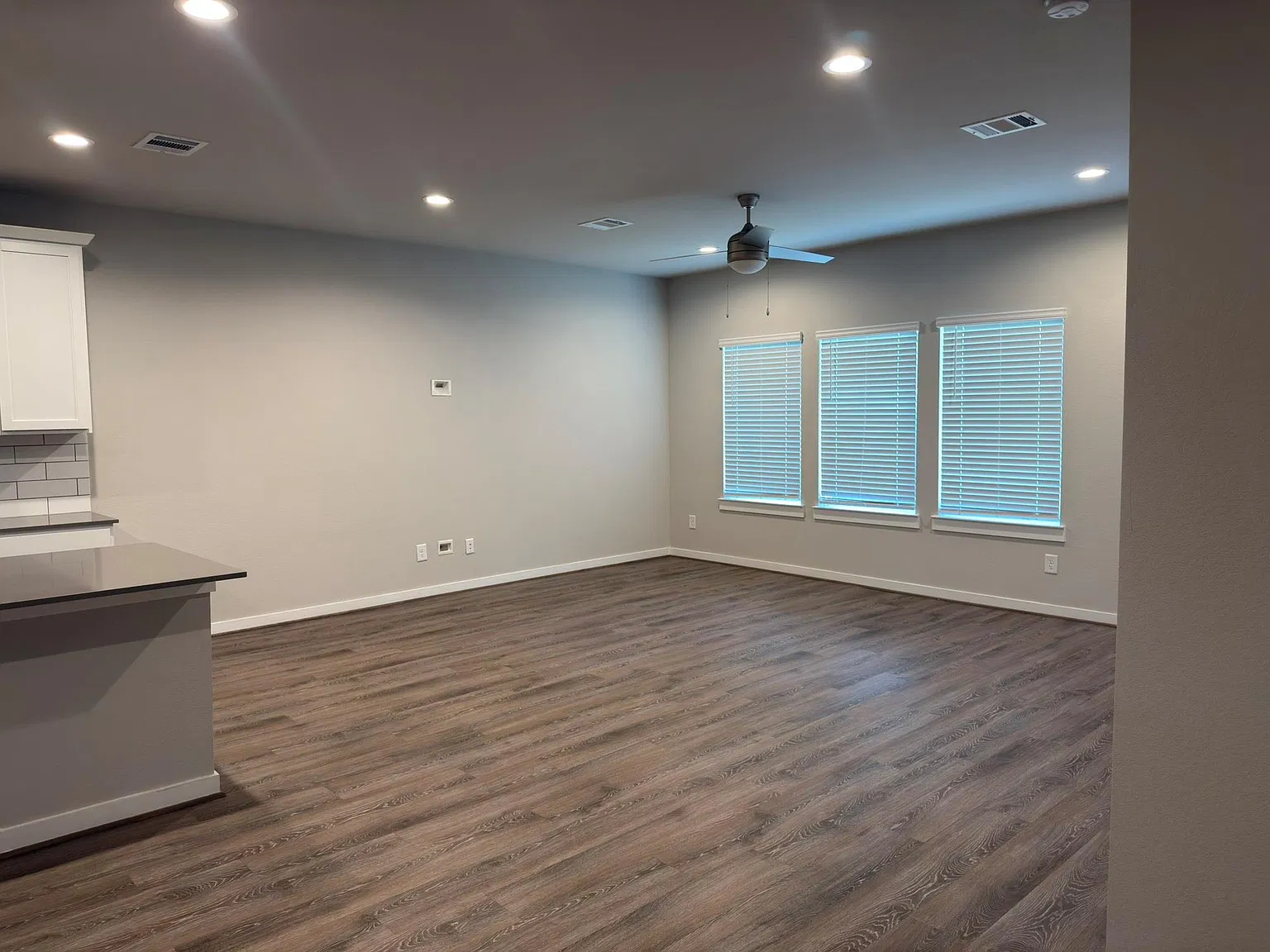 4 bed, 3.0 bath, 2299 sqft, $2,450 — Photo 3
