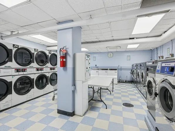 10 East End Avenue image 12 of 13