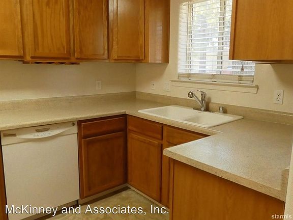 3rd image of 957 Brockway Ave APT A