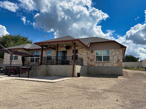 5th image of 129 RAPIDS CIR