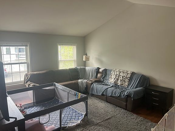 3rd image of 1218 Ballantrae Pl APT E