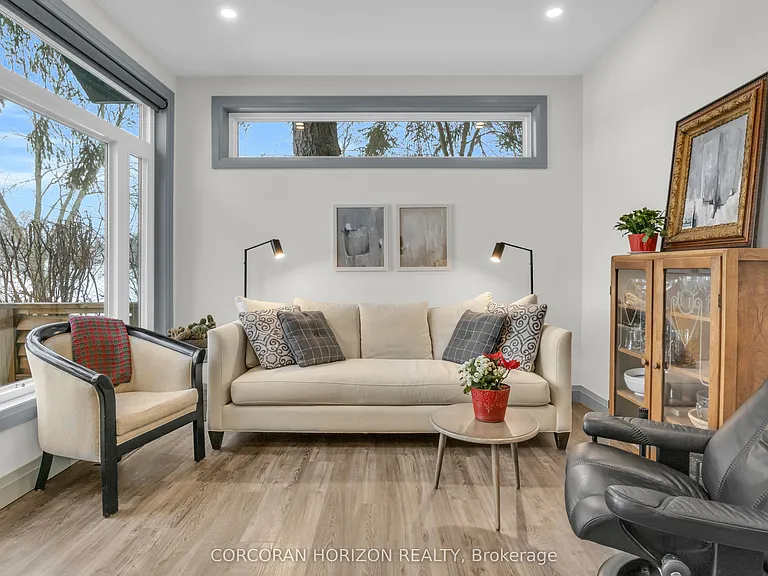 21 Cottage Ln — Photo 16