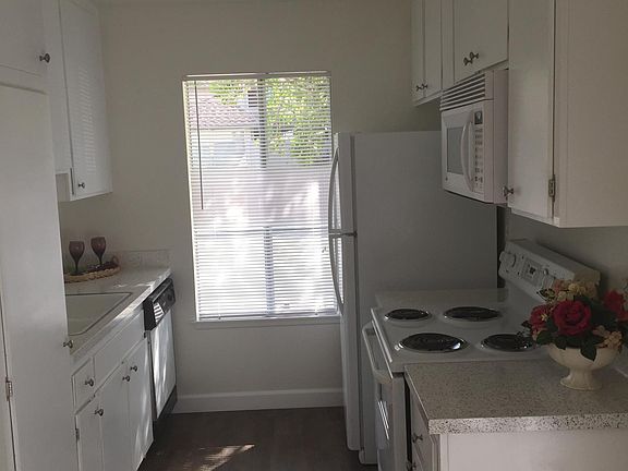 2nd image of 1691 Tiburon Ct