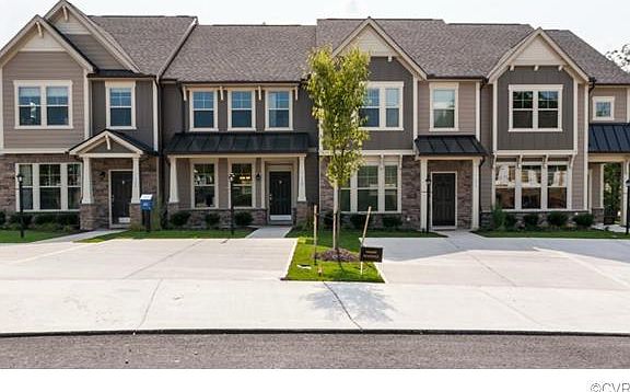 2nd image of 2426 Marions Ln #2