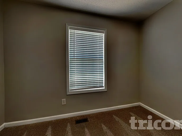 113 Danville Trl — Photo 11