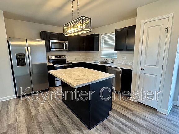 4th image of 331 Chanticleer Dr