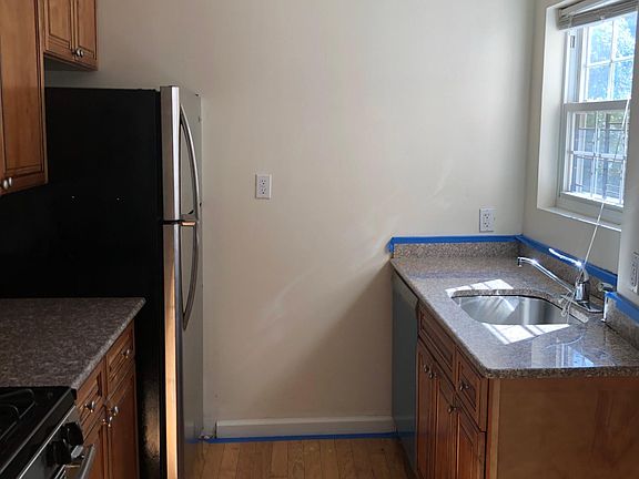 3rd image of 8402 143rd St #4