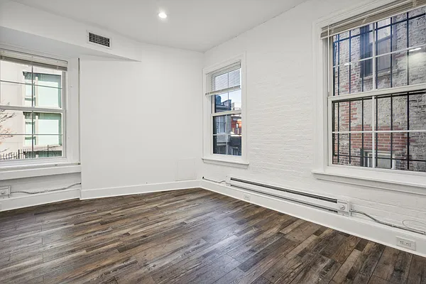 Rented by Five Stone NYC LLC | media 6