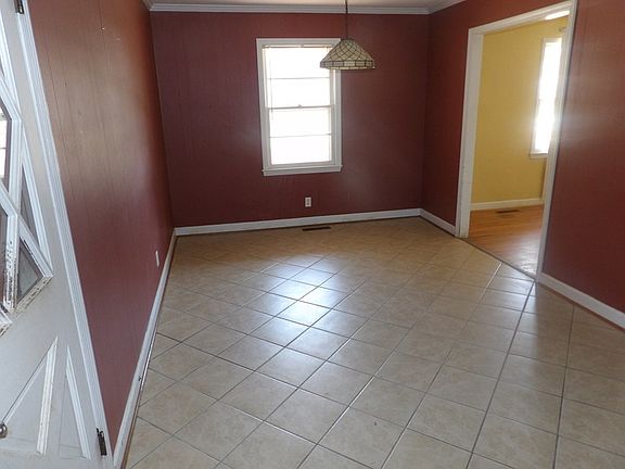 5th image of 1 Woodlawn Dr