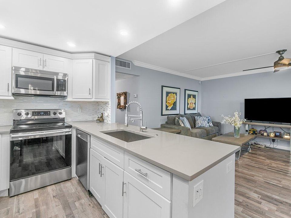 1st image of 352 Tuscany #G