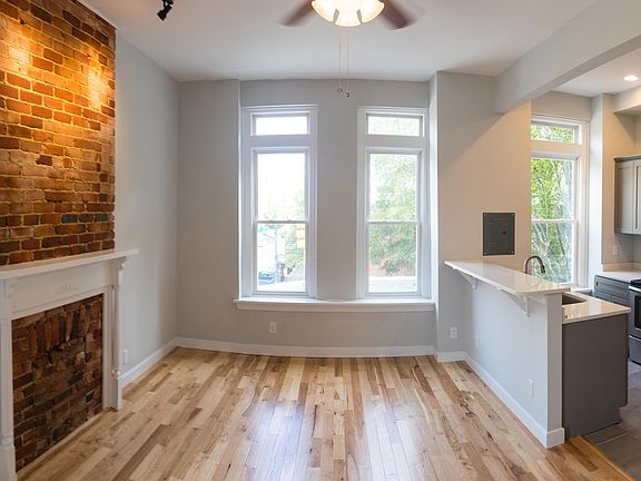 3rd image of 511 N Ryland St APT 1