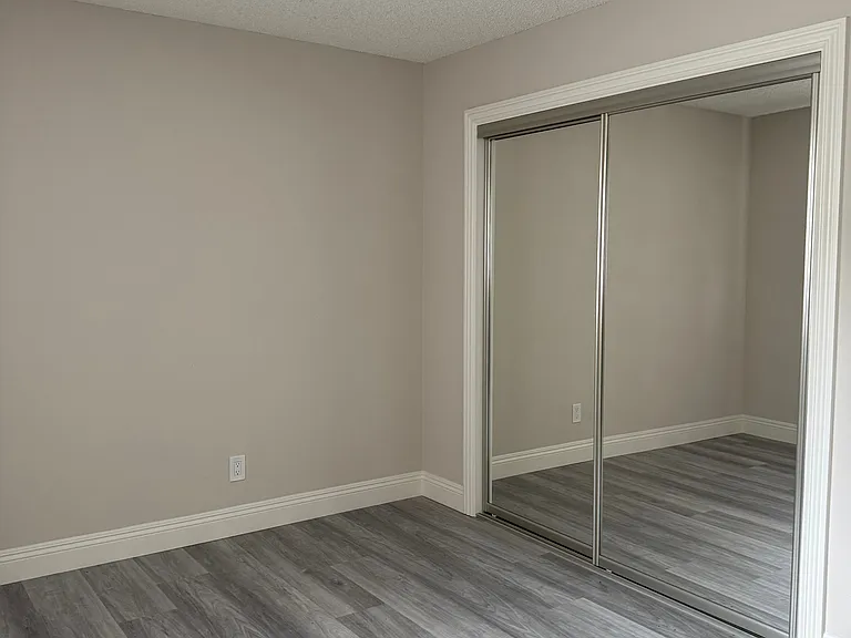 831 S Greenwood Ave #10 — Photo 19