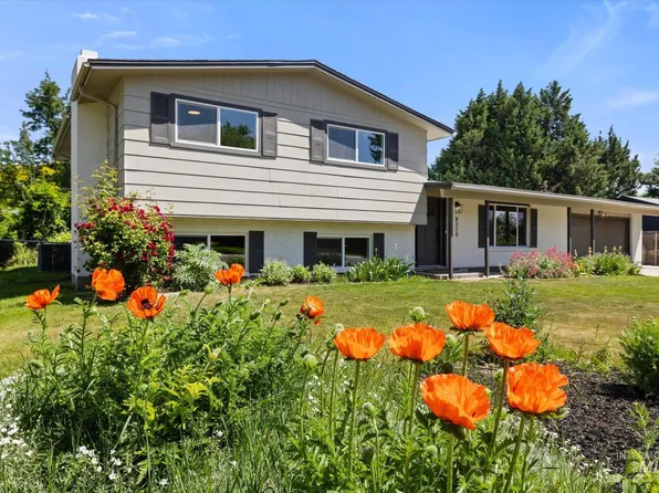 8320 W Wyndham Ln, Boise, ID 83704