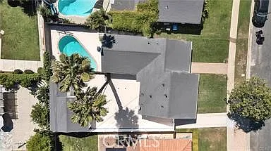 3 bed, 1422 sqft, $4,500 — Photo 3