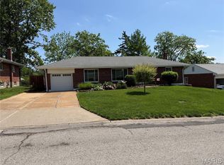 10100 Jeffleigh Ln, Saint Louis, MO 63123
