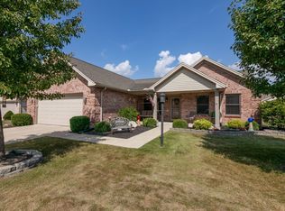 521 Millwood Meadows Dr, Englewood, OH 45322