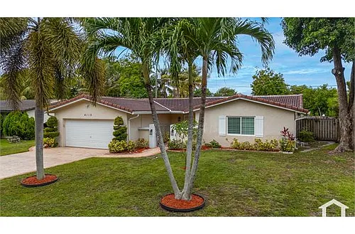 4112 NW 78th Ln Photo 1