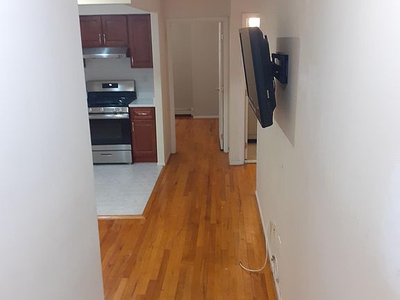 2nd image of 135 Coolidge Ave