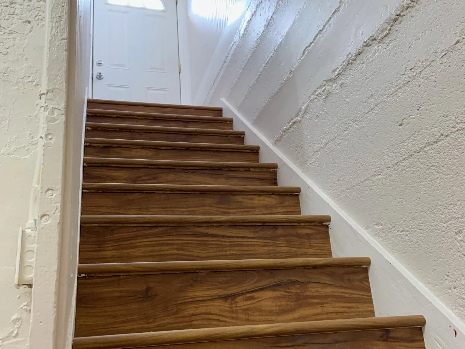 1 bed, 960 sqft, $1,350 — Photo 3