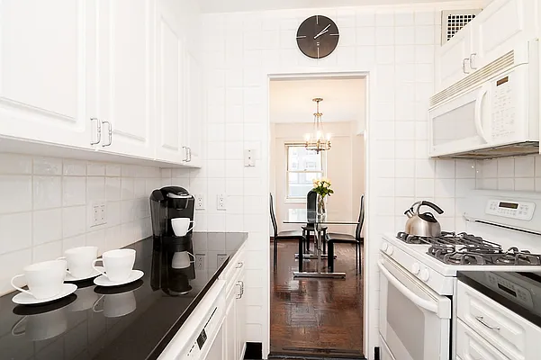 Sold by Kleier Residential | media 17