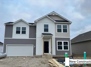 615 Cedarwood Trl, Elyria, OH 44035