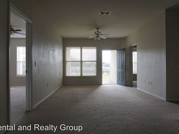 3rd image of 5013 Hemingway Cir