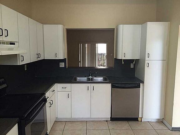3rd image of 11810 NE 19th Dr APT 2