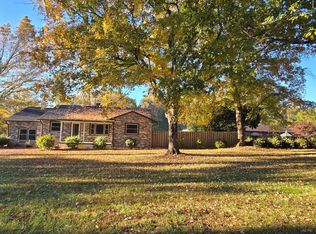 6276 Robinhood Rd, Pfafftown, NC 27040