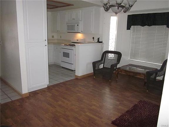 5th image of 854 Don Dr