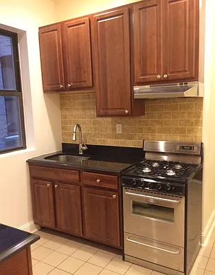 Rented by Luxor Homes & Investment Realty | media 11