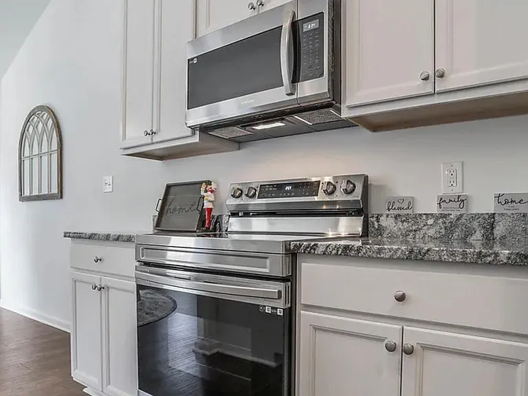 1200 Happy Ridge Dr — Photo 13